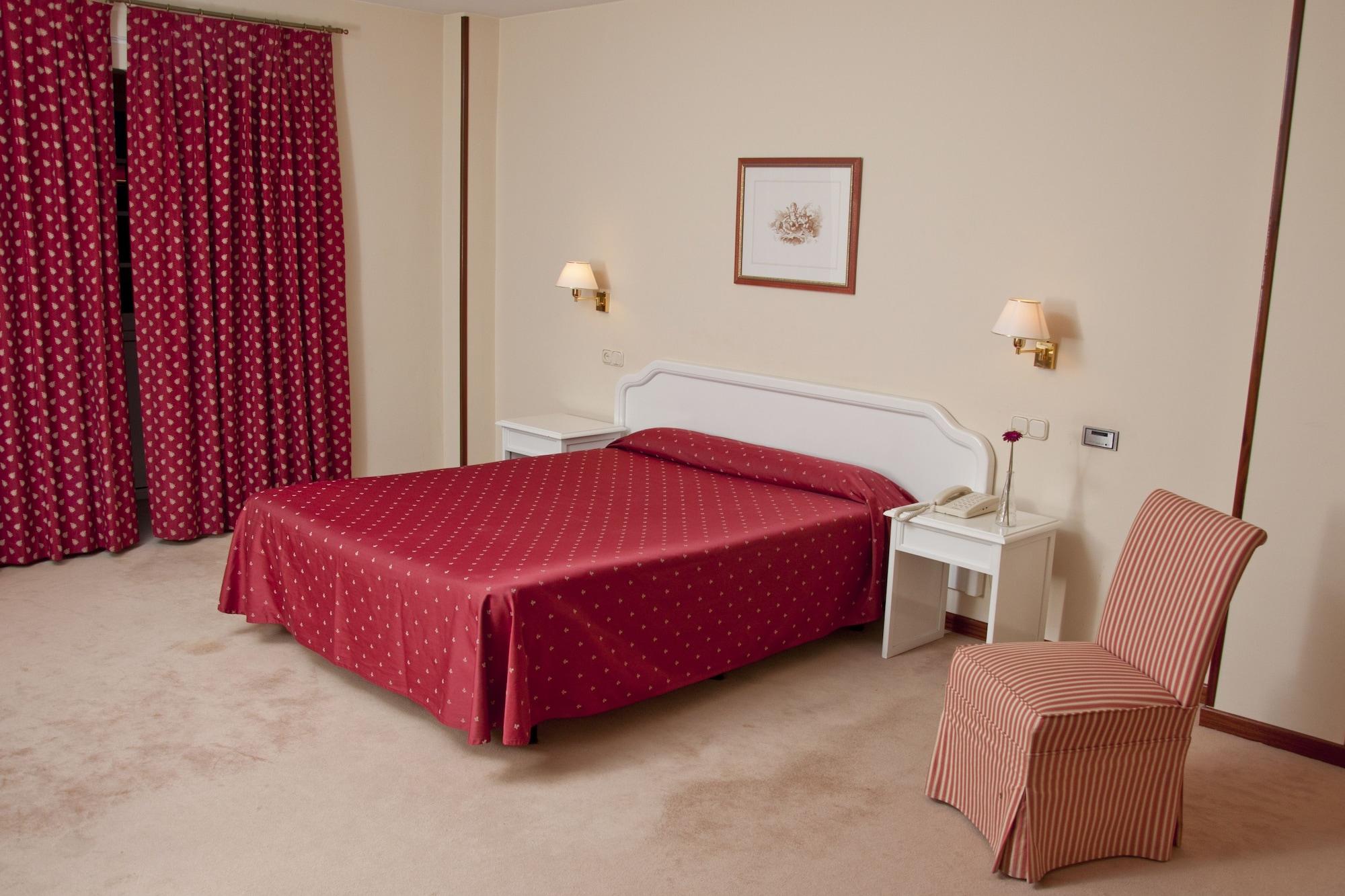 Mlc Benavente Hotel Quarto foto
