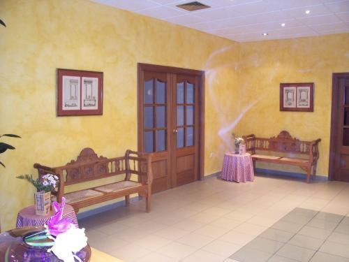 Mlc Benavente Hotel Exterior foto